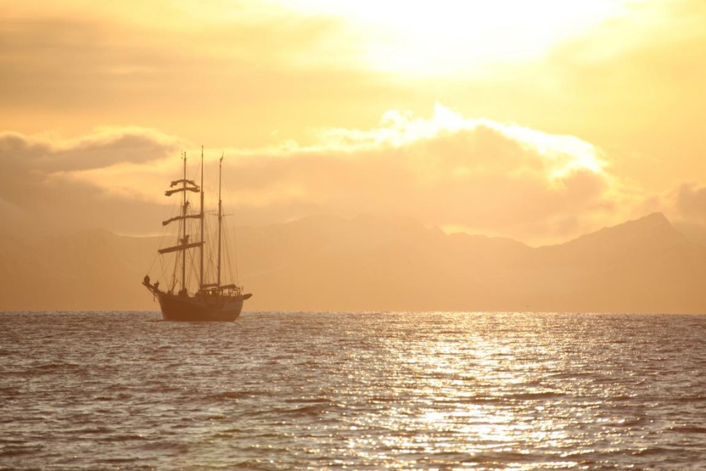 Sonnenuntergang vor Spitzbergen